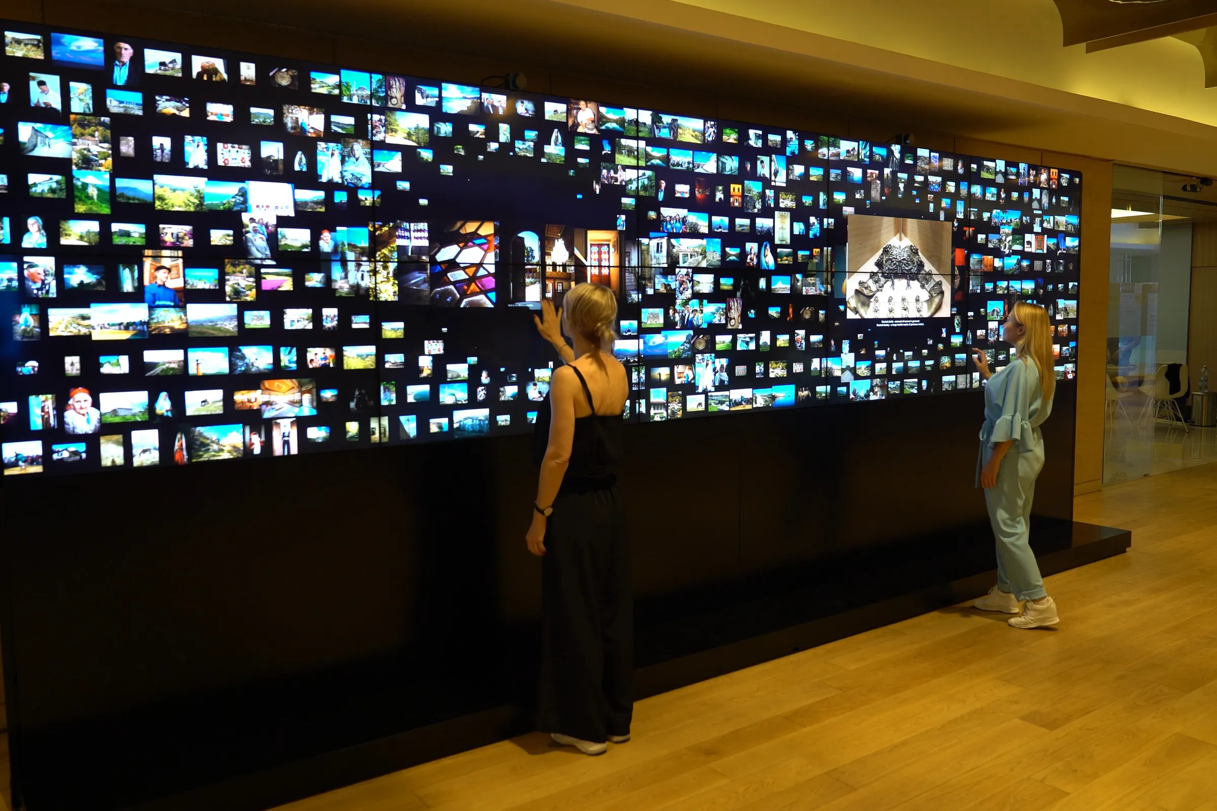 Interactive Installations At Crimea Platform 2